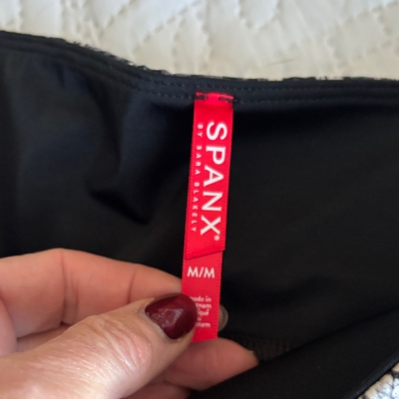 Spanx Faux Leather Shine snake print Leggings - Picture 7 of 7